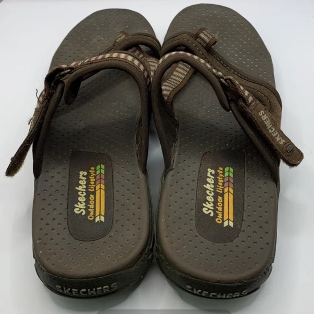 Sketchers shoes never used